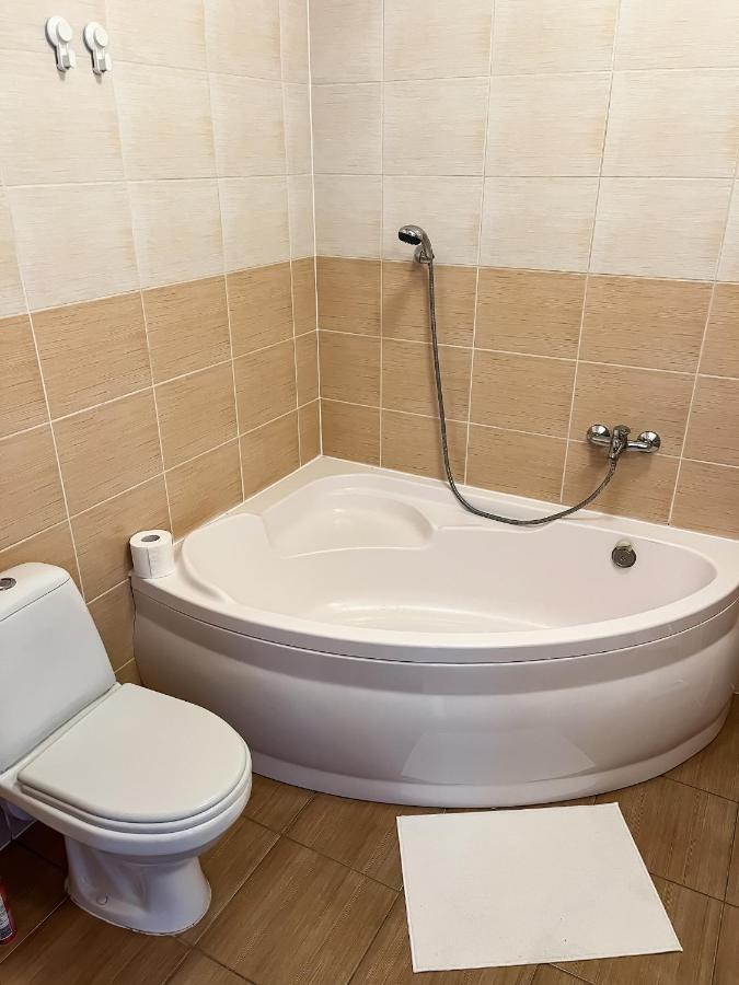 Uroczy Apartament Pod Skarpa Wadowice Kültér fotó