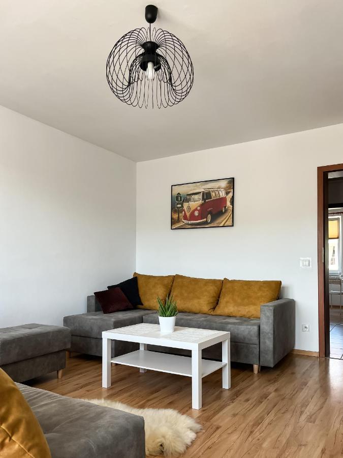 Uroczy Apartament Pod Skarpa Wadowice Kültér fotó