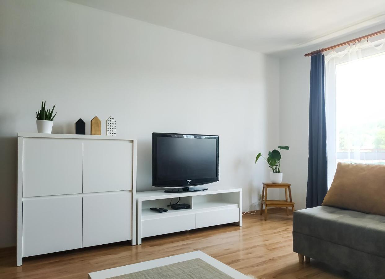 Uroczy Apartament Pod Skarpa Wadowice Kültér fotó